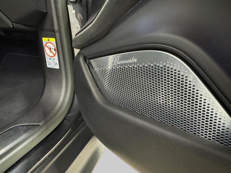 Porsche Taycan vaihtoauto