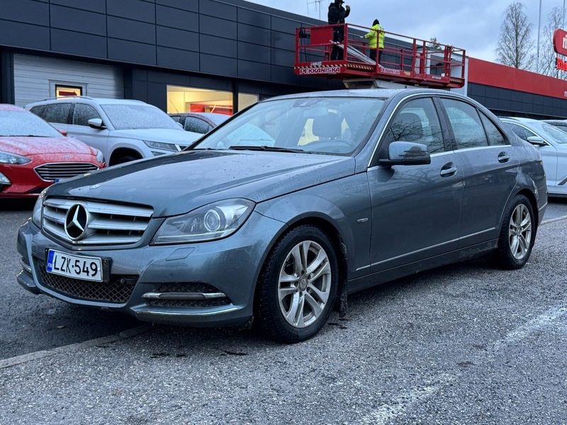 Mercedes-Benz C vaihtoauto