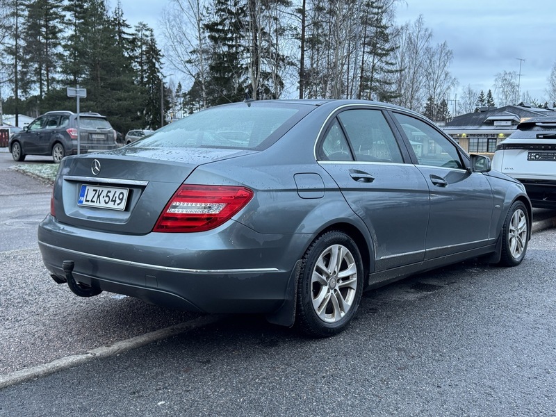 Mercedes-Benz C vaihtoauto