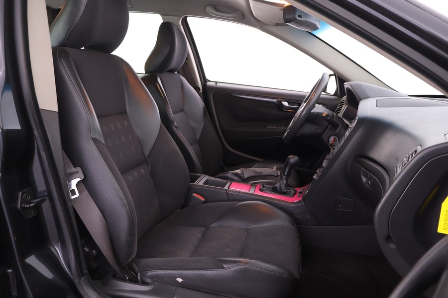 Volvo V70 vaihtoauto