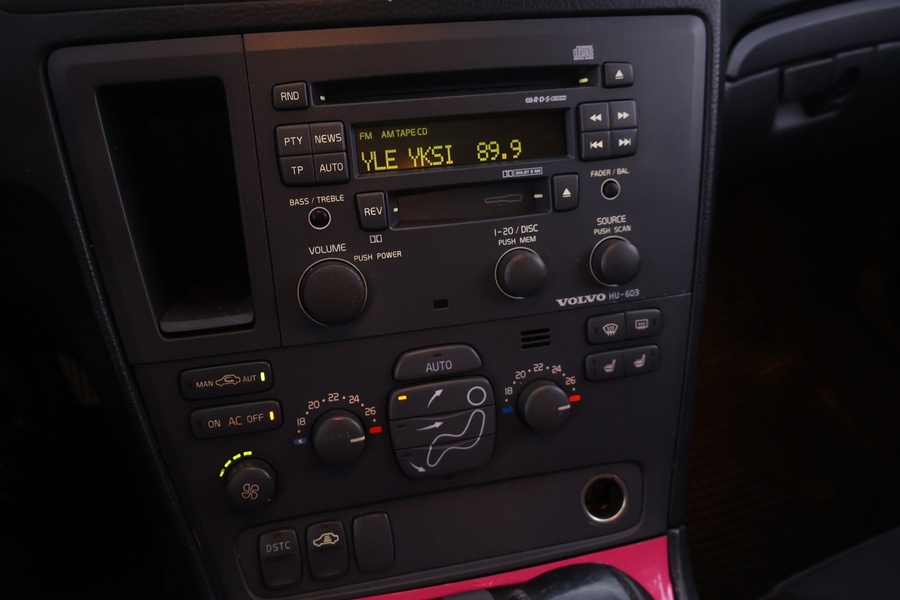 Volvo V70 vaihtoauto