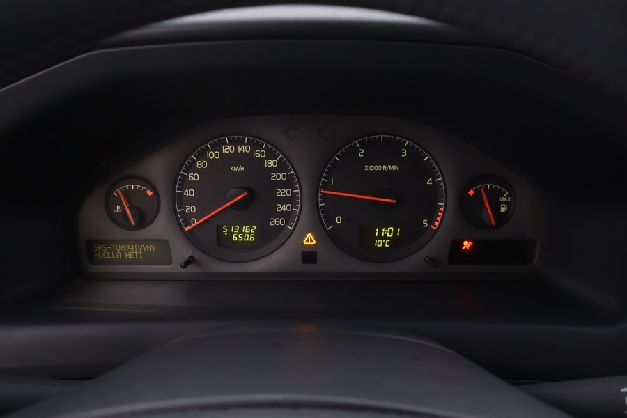 Volvo V70 vaihtoauto