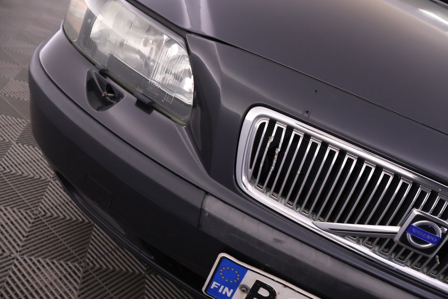 Volvo V70 vaihtoauto