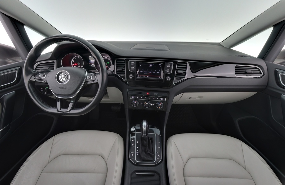 Volkswagen Golf Sportsvan vaihtoauto