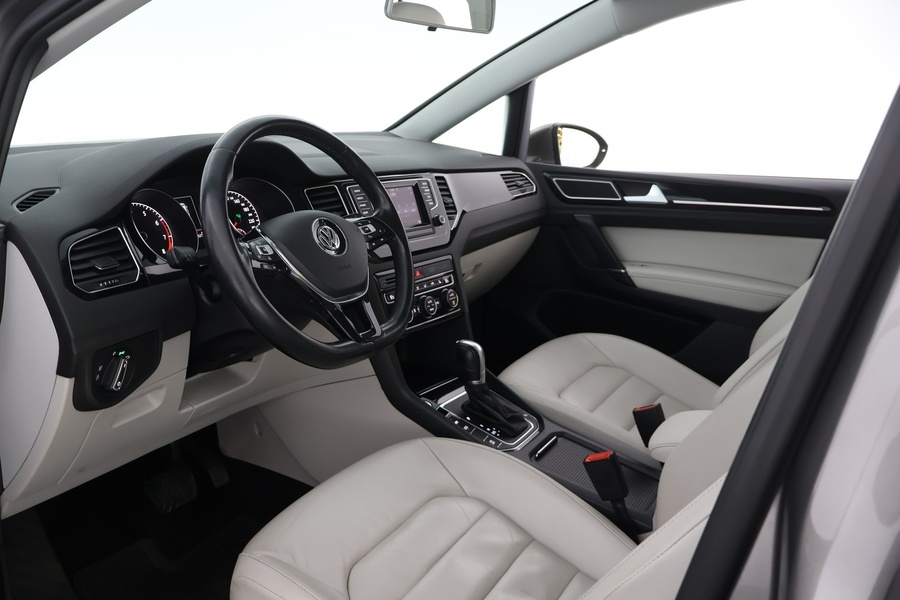 Volkswagen Golf Sportsvan vaihtoauto