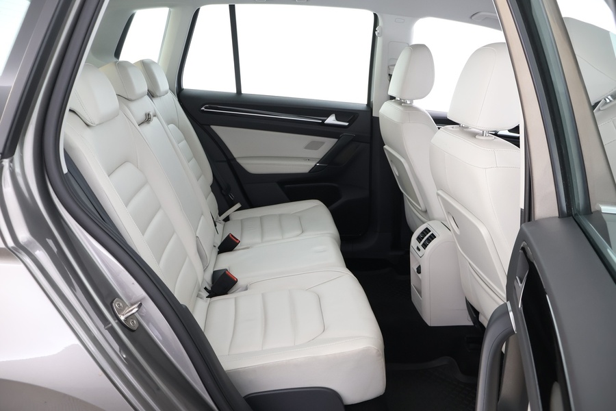 Volkswagen Golf Sportsvan vaihtoauto