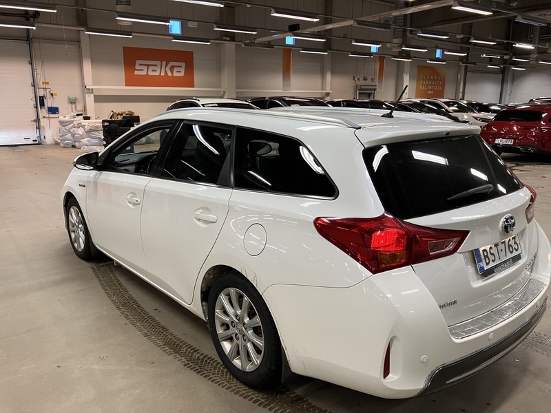 Toyota Auris vaihtoauto