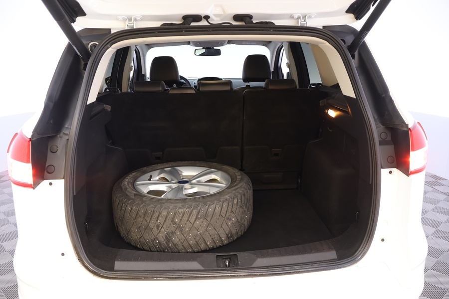 Ford Kuga vaihtoauto
