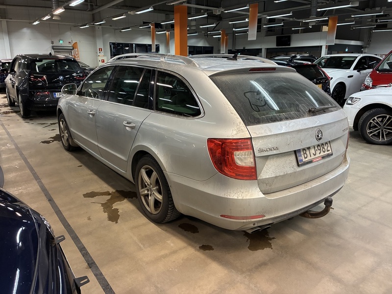 Skoda Superb vaihtoauto