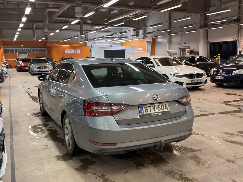 Skoda Superb vaihtoauto