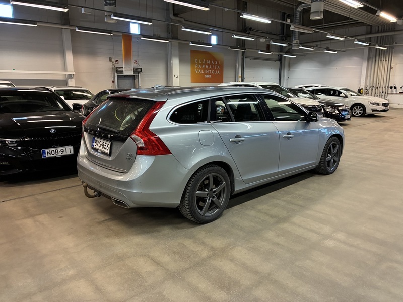 Volvo V60 vaihtoauto