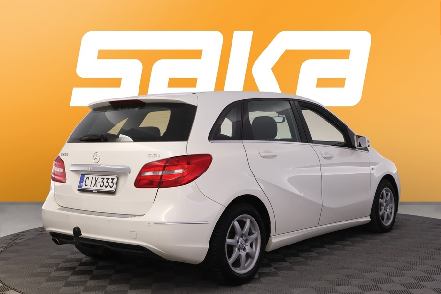 Mercedes-Benz B vaihtoauto