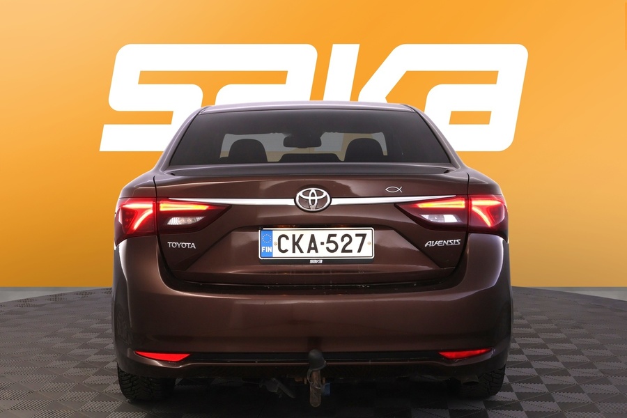 Toyota Avensis vaihtoauto