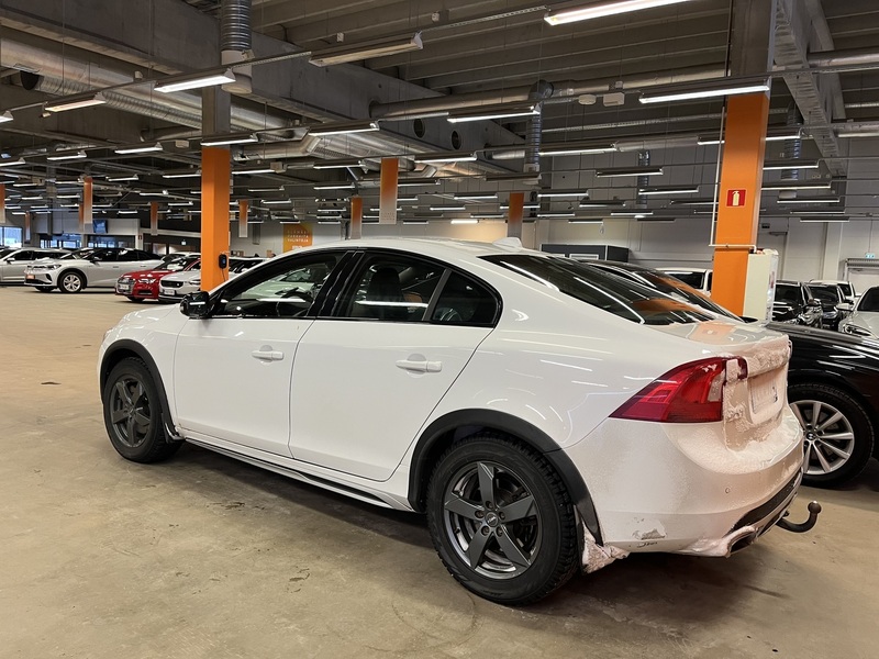 Volvo S60 Cross Country vaihtoauto