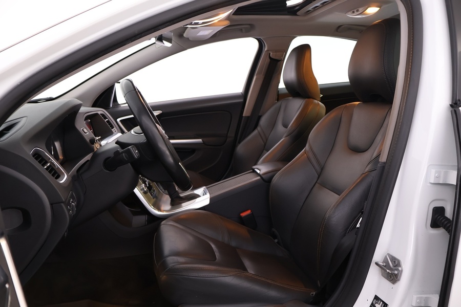 Volvo S60 Cross Country vaihtoauto