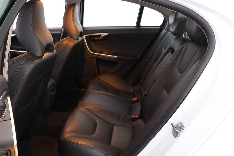 Volvo S60 Cross Country vaihtoauto