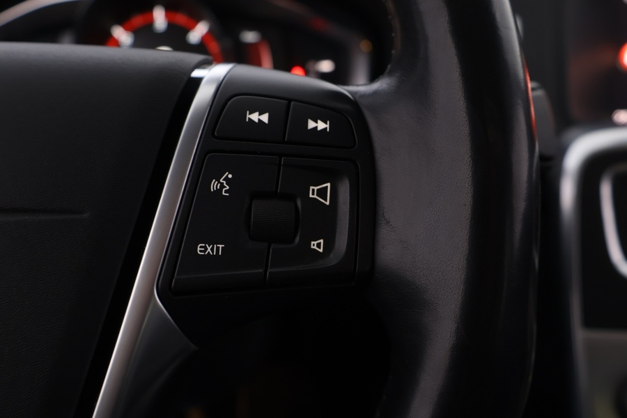 Volvo S60 Cross Country vaihtoauto