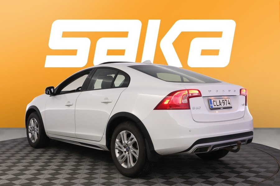 Volvo S60 Cross Country vaihtoauto