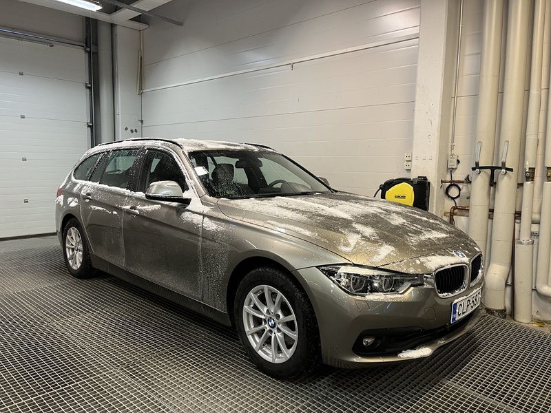 BMW 320 vaihtoauto