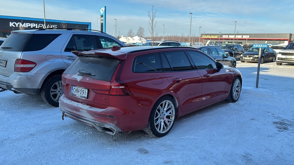 Volvo V60 vaihtoauto