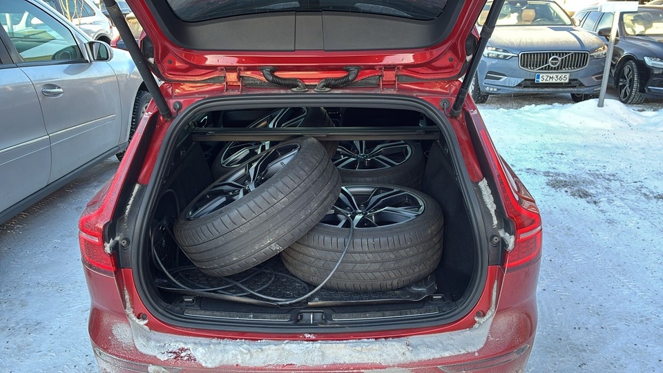 Volvo V60 vaihtoauto