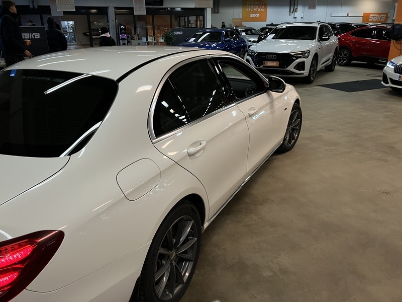 Mercedes-Benz E vaihtoauto