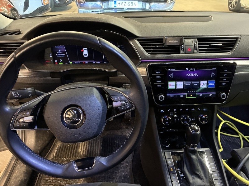 Skoda Superb vaihtoauto