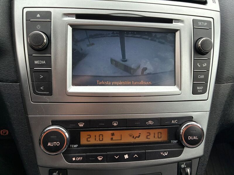 Toyota Avensis vaihtoauto