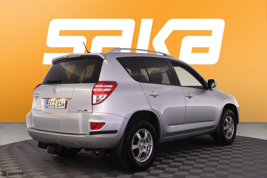 Toyota RAV4 vaihtoauto