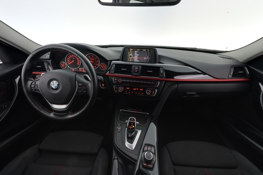BMW 320 vaihtoauto
