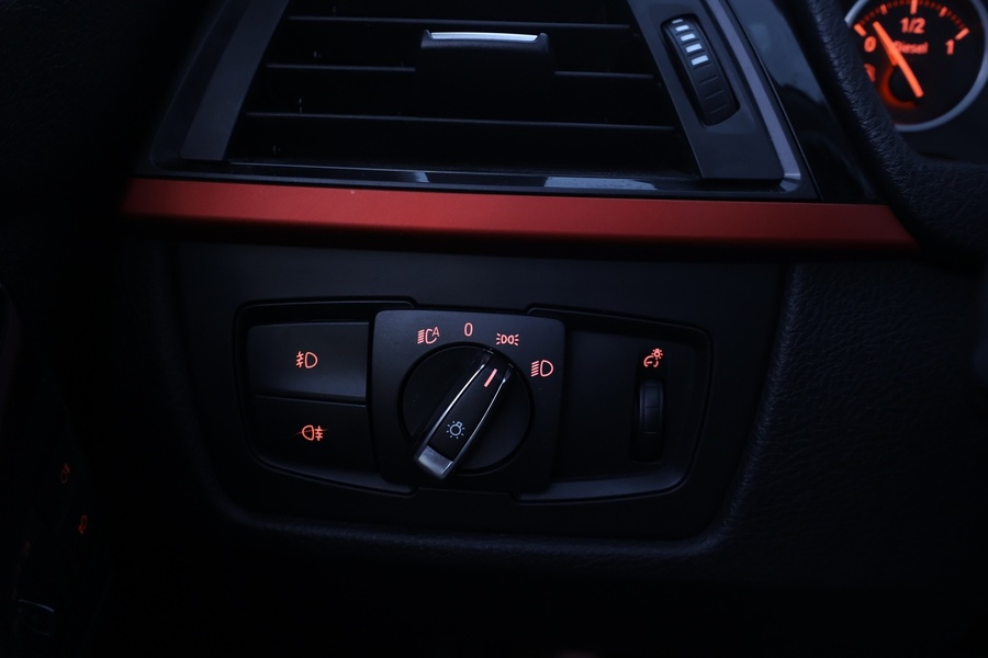 BMW 320 vaihtoauto