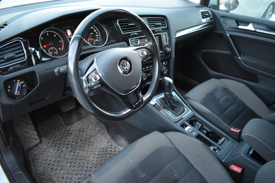 Volkswagen Golf vaihtoauto