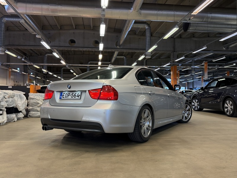 BMW 325 vaihtoauto