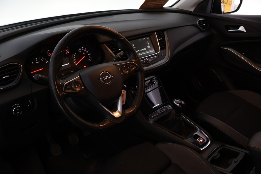 Opel Grandland X vaihtoauto