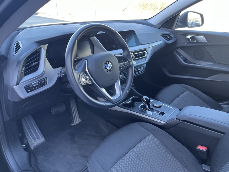 BMW 218 vaihtoauto