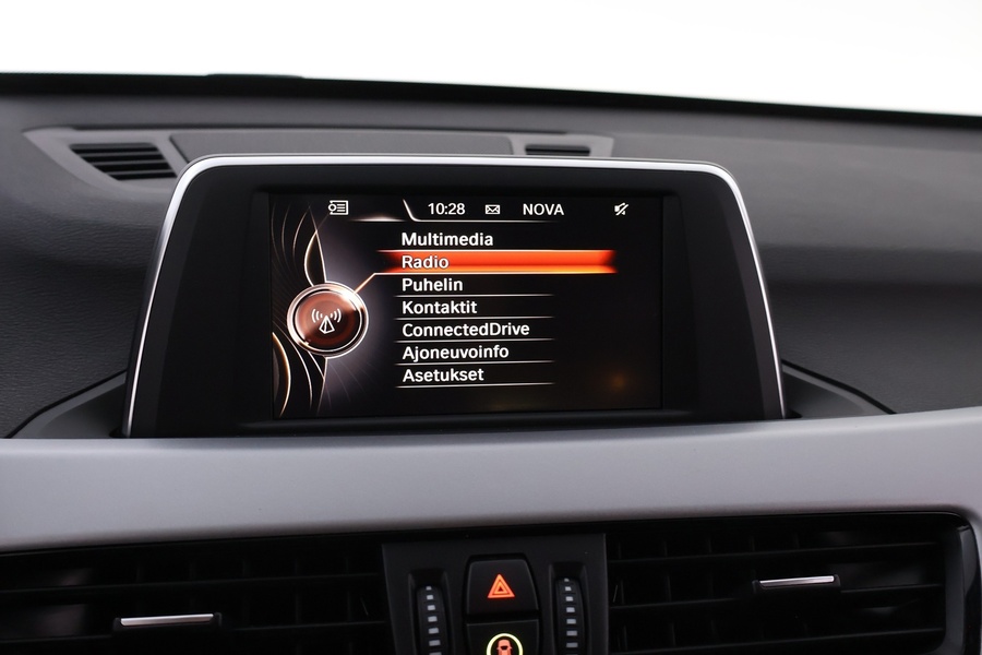 BMW X1 vaihtoauto