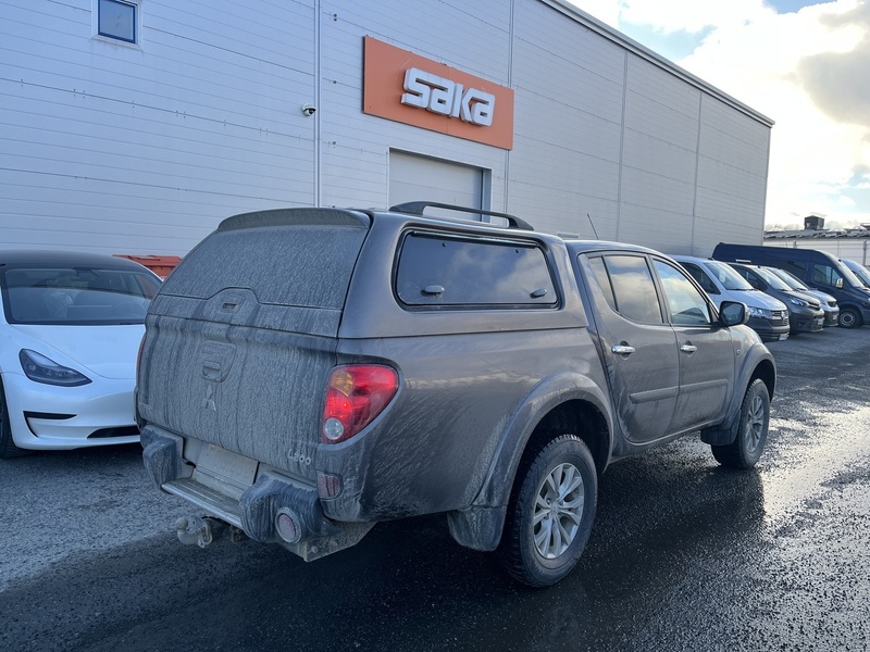 Mitsubishi L200 vaihtoauto