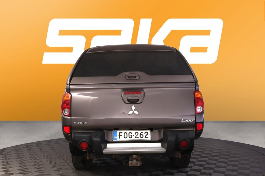 Mitsubishi L200 vaihtoauto