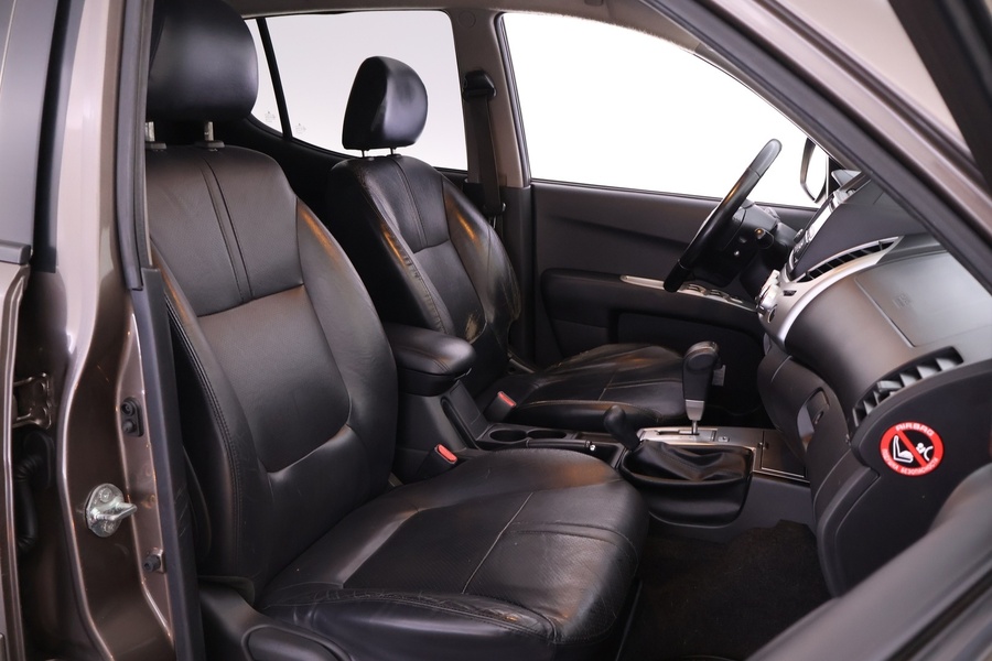 Mitsubishi L200 vaihtoauto