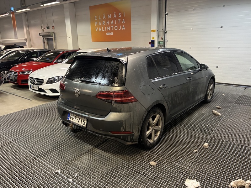 Volkswagen Golf vaihtoauto