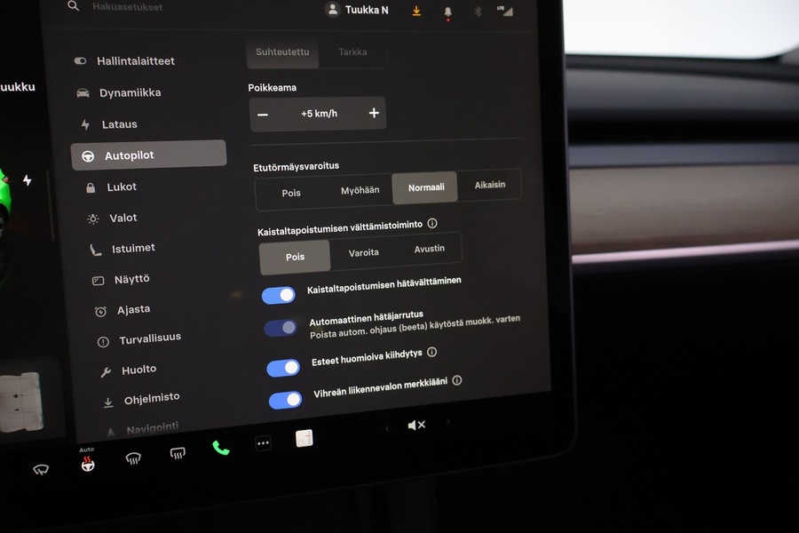 Tesla Model Y vaihtoauto