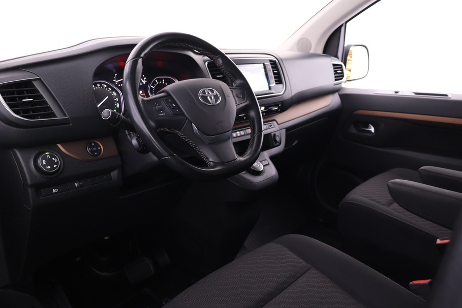 Toyota Proace Verso vaihtoauto