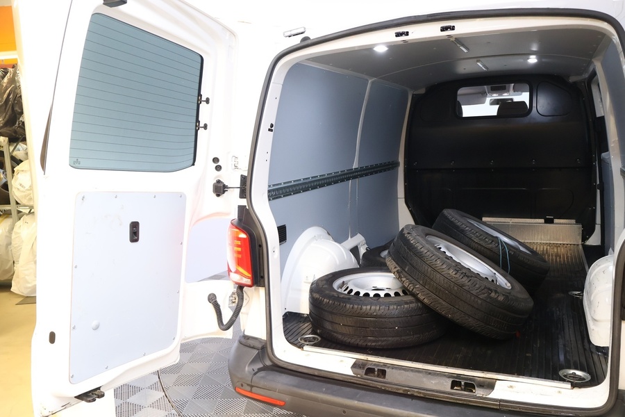 Volkswagen Transporter vaihtoauto