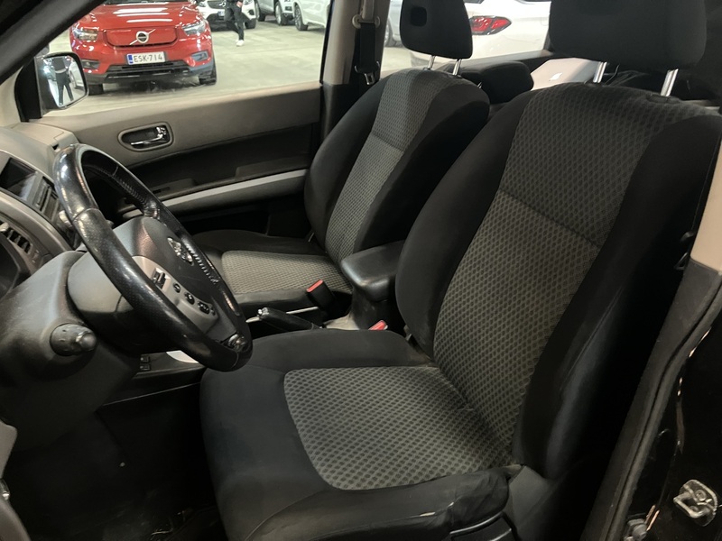 Nissan X-Trail vaihtoauto