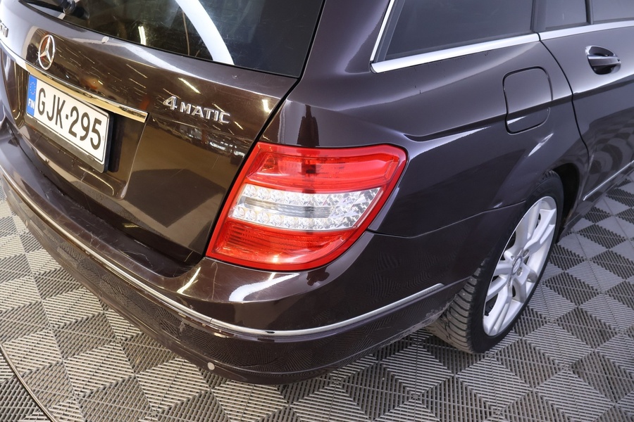 Mercedes-Benz C vaihtoauto