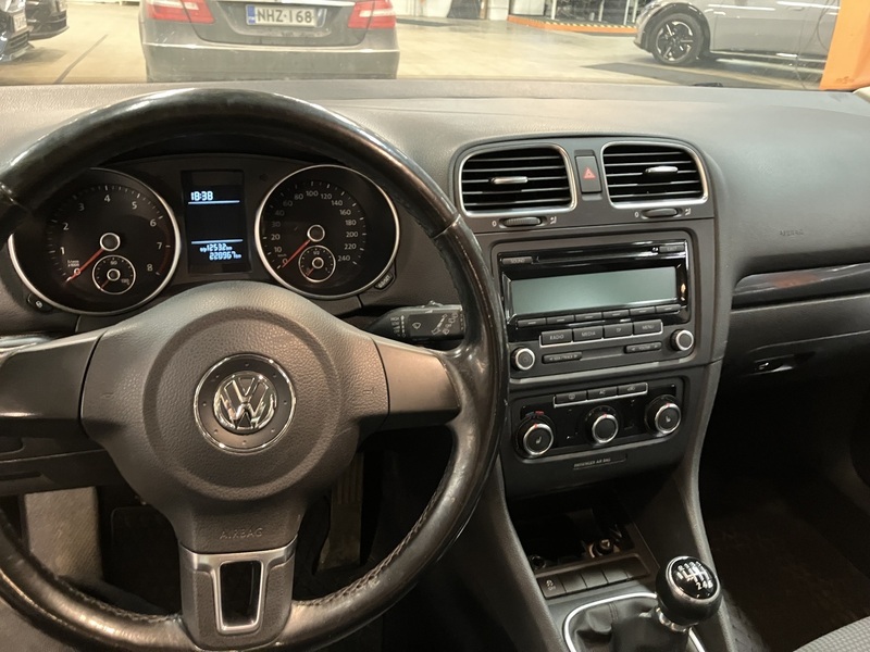 Volkswagen Golf vaihtoauto