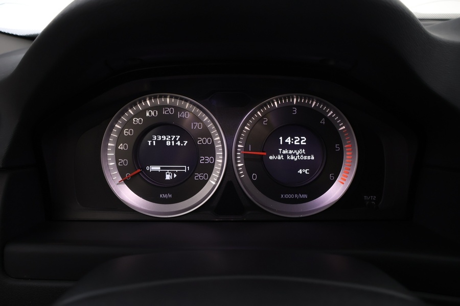 Volvo V70 vaihtoauto