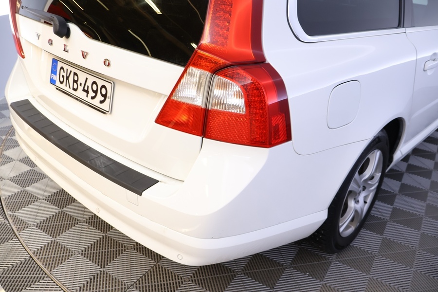 Volvo V70 vaihtoauto