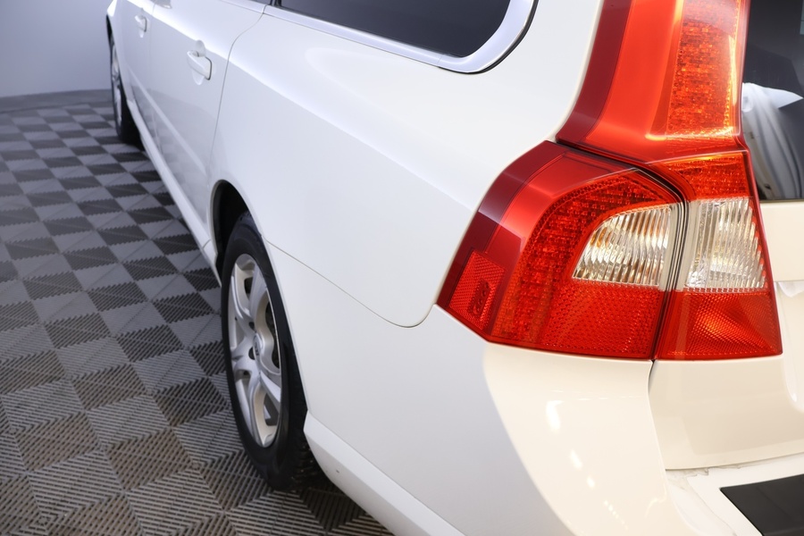 Volvo V70 vaihtoauto