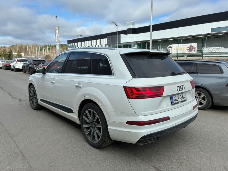 Audi Q7 vaihtoauto